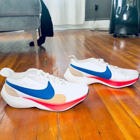 nike moon racer qs